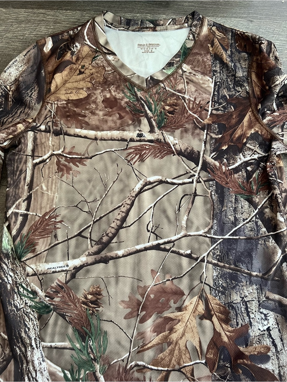 Realtree women’s Camouflage Long Sleeve Shirt - Brown Camo